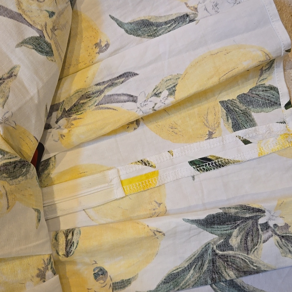 New Lamiu Lemon Print Pleated Mini Skirt - Picture 4 of 8